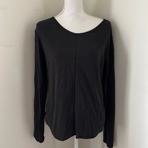Lululemon shirt size 6 8
